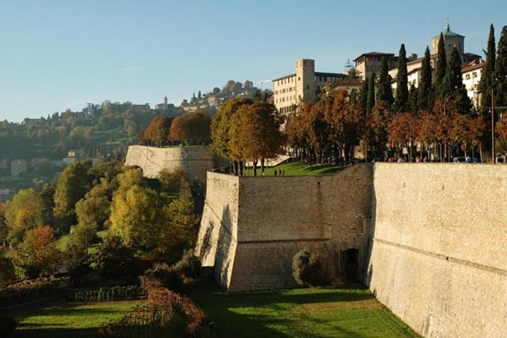 Apartamento Porta Dipinta House Bergamo Alta Habitación foto