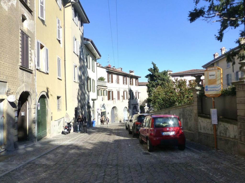 Apartamento Porta Dipinta House Bergamo Alta Habitación foto